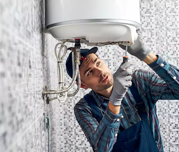 Expert Plumber for Hot Water Tank Maintenance in DeSoto, TX: Schedule Reliable Maintenance Services with Us