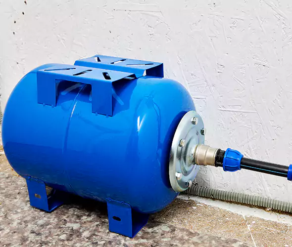 Expert Plumber for Well Pressure Tank Replacement in DeSoto, TX: Schedule Affordable Tank Replacement Services with Us