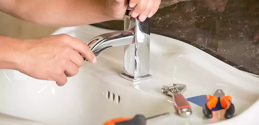 Bathtub Faucet Replacement in DeSoto